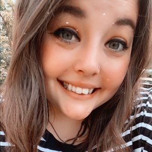 Meet your Posher, Brittany